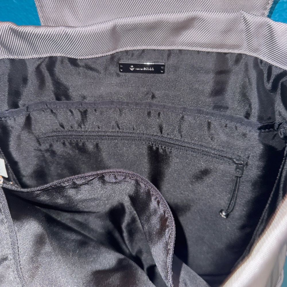 Lululemon Carry Onward Rucksack Backpack 12L - Picture 5 of 9